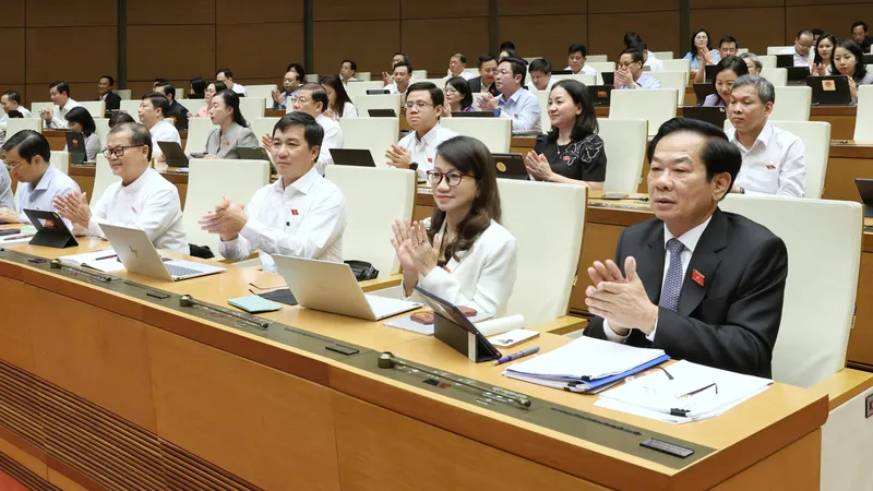 Các đại biểu dự phiên thảo luận chiều 23-4. Ảnh: QUANG PHÚC