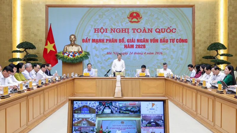 Thủ tướng Lê Minh Hưng chủ trì hội nghị toàn quốc về đẩy mạnh phân bổ, giải ngân vốn đầu tư công năm 2026. Ảnh: VIẾT CHUNG