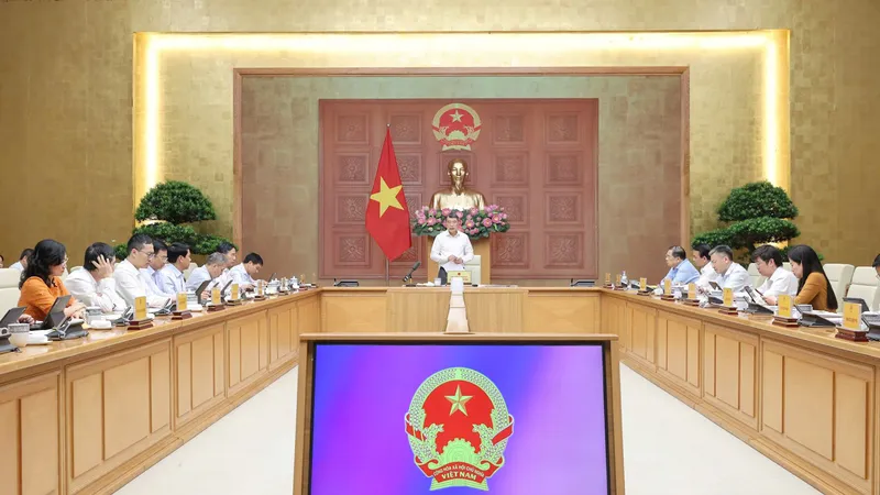 Chính phủ đã ban hành 8 nghị quyết cắt giảm, phân cấp, đơn giản hóa thủ tục hành chính, điều kiện kinh doanh