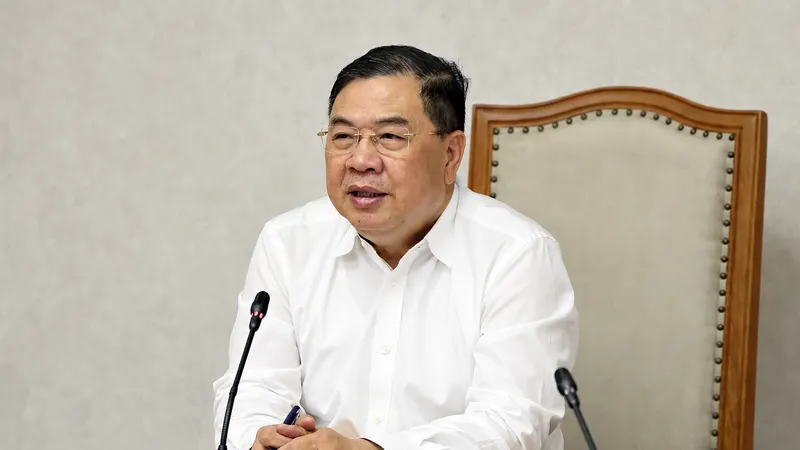 Đồng chí Phạm Gia Túc làm Tổ trưởng Tổ công tác thích ứng với điều chỉnh chính sách kinh tế, thương mại của Hoa Kỳ. Ảnh: VGP