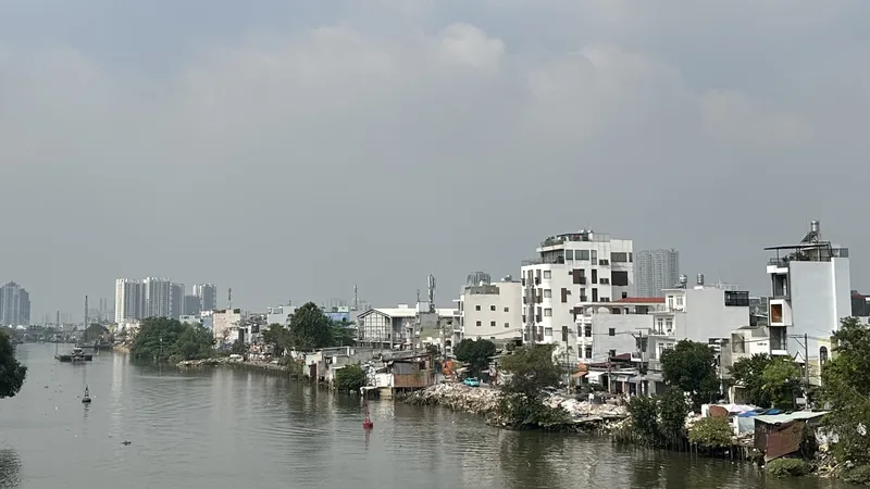 Khu bờ Bắc kênh Đôi, phường Chánh Hưng và Phú Định, TPHCM. Ảnh: TH