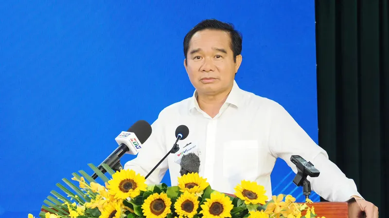 Chủ tịch UBND TPHCM Nguyễn Văn Được phát biểu tại Hội nghị triển khai và xúc tiến đầu tư phát triển nhà ở cho thuê trên địa bàn TPHCM. Ảnh: HOÀNG HÙNG