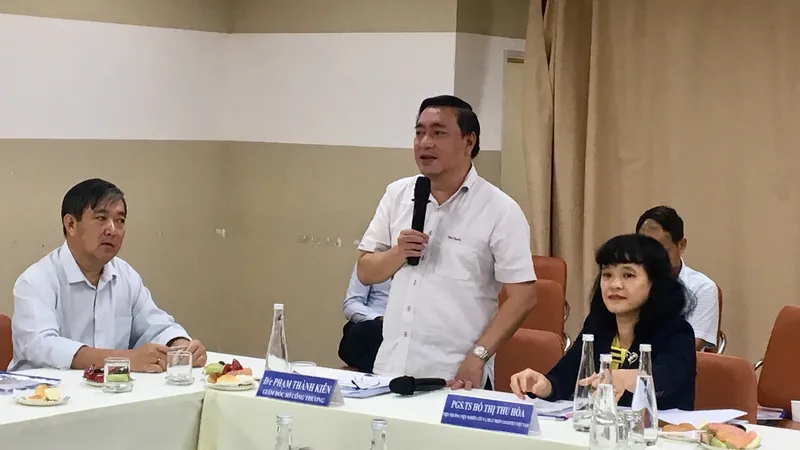 Ông Phạm Thành Kiên, Giám đốc Sở Công thương TPHCM tại hội thảo ngày 15-11. Ảnh: THI HỒNG