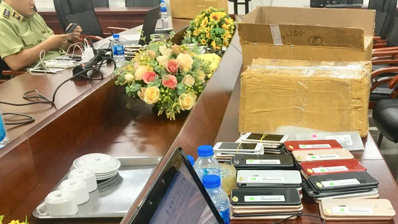 Số iphone bị tạm giữ, chờ xử lý
