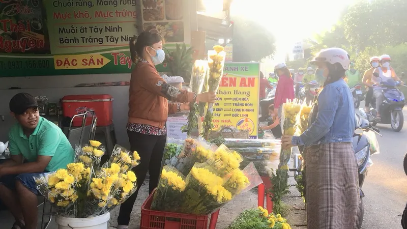 Người tiêu dùng thanh toán tiền tại hệ thống Siêu thị BigC