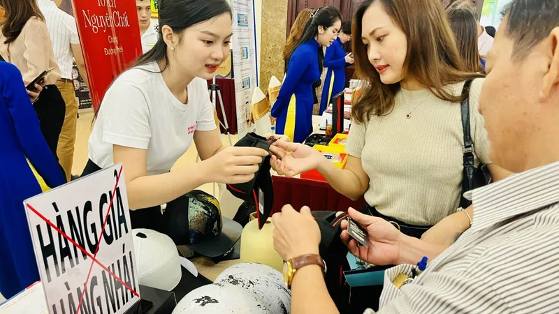 Làm giả tem chống giả, mã QR...