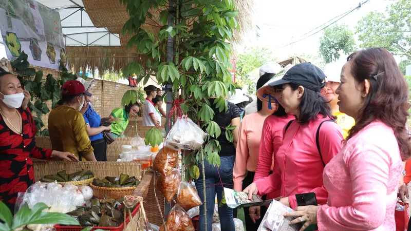 Huyện Củ Chi rộn ràng đón khách hè