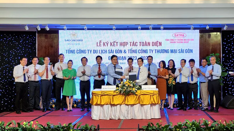 Lãnh đạo hai tổng công ty ký kết biên bản hợp tác chiều 27-12