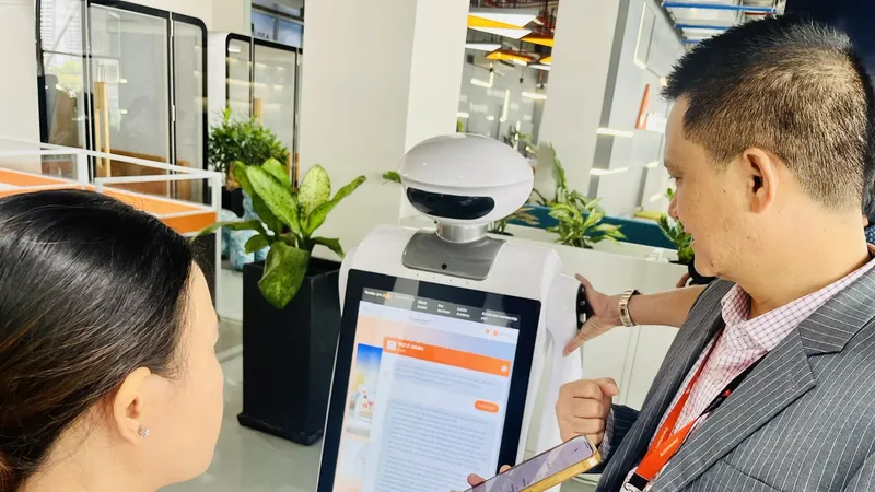 Ông Nguyễn Hải Triều, Giám đốc Điều hành Arobid giới thiệu trợ lý trí tuệ nhân tạo của sàn thương mại