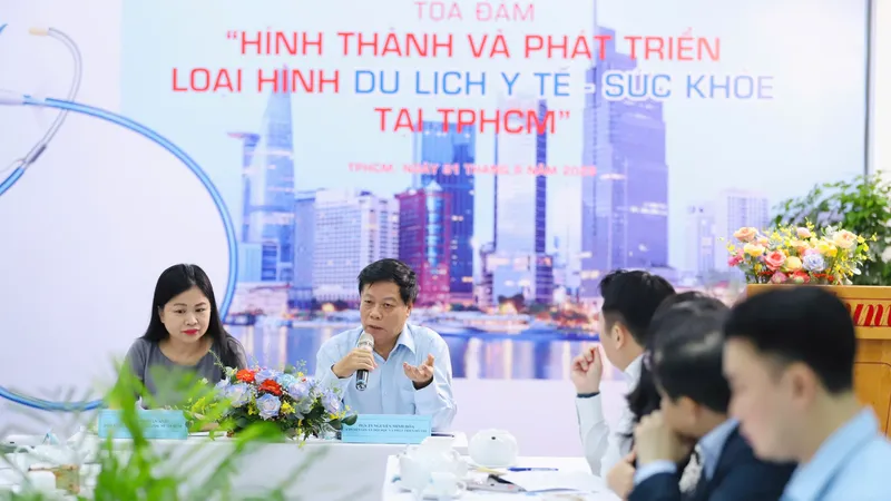 Quang cảnh tọa đàm
