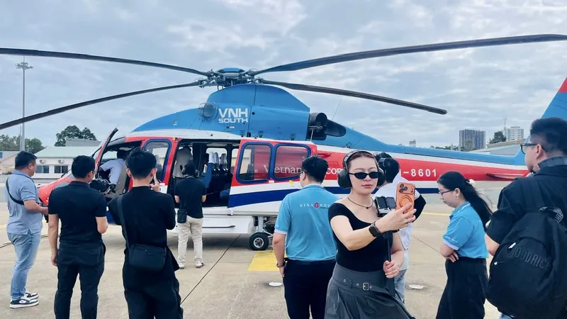 Khởi động tour trực thăng tại TPHCM