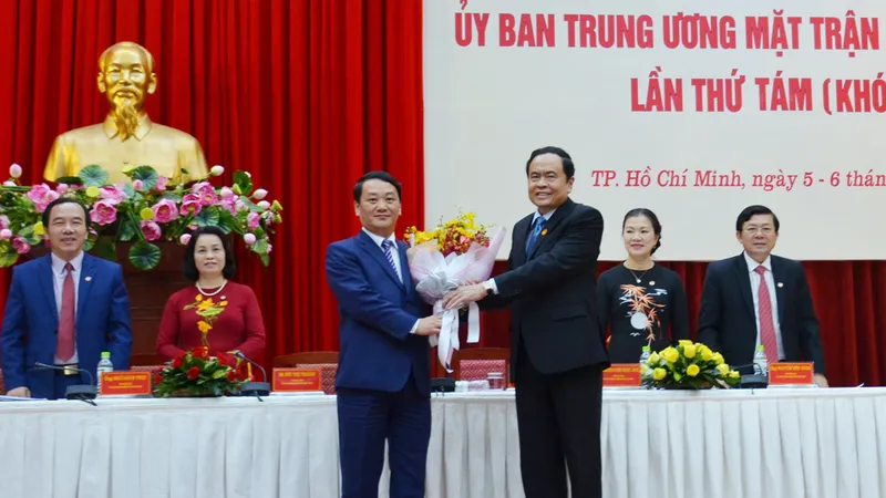 Ông Hầu A Lềnh làm Phó Chủ tịch – Tổng Thư ký Ủy ban Trung ương MTTQ Việt Nam