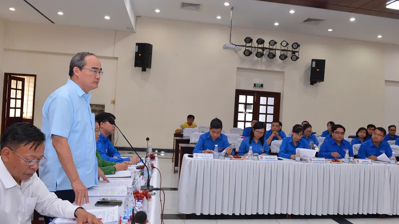 Bí thư Thành ủy TPHCM Nguyễn Thiện Nhân phát biểu trong buổi làm việc với Ban Thường vụ Thành đoàn TPHCM. Ảnh: VIỆT DŨNG