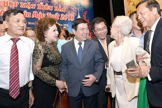 Khoảng 800 kiều bào dự họp mặt mừng Xuân Kỷ Hợi 2019