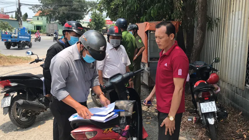 Huyện Củ Chi xử phạt 92 người dân không đeo khẩu trang nơi công cộng
