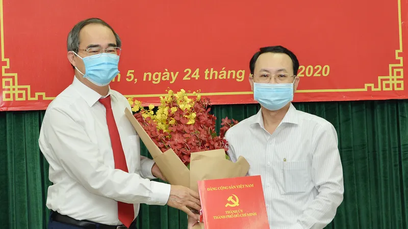 Đồng chí Nguyễn Văn Hiếu giữ chức vụ Bí thư Quận ủy quận 5