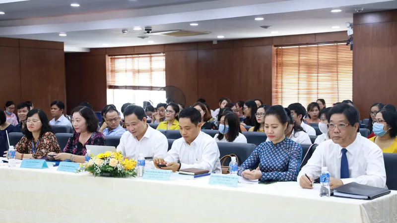Luật mới vẫn chưa loại bỏ được tiêu cực trong công tác cán bộ