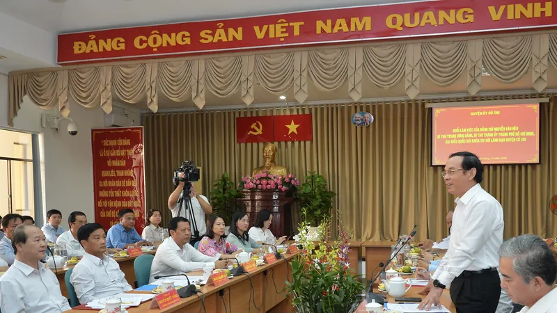 Bí thư Thành ủy TPHCM Nguyễn Văn Nên phát biểu trong buổi làm việc với huyện Củ Chi. Ảnh: VIỆT DŨNG