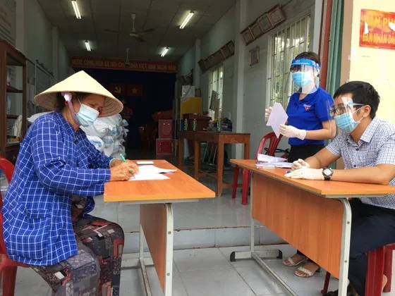 TPHCM hỗ trợ 900 tỷ đồng (đợt 2) cho lao động tự do và hộ nghèo ở trọ ngay trước ngày 10-8