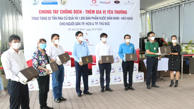 Kiều bào làm nước mắm truyền thống bán trên Alibaba