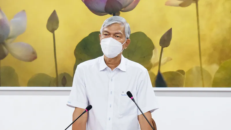 TPHCM tiếp tục chi hỗ trợ cho trường hợp đã được thẩm định danh sách đang cách ly, trị bệnh, diện nghèo