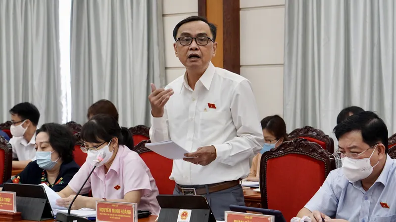 Đại biểu Quốc hội đề nghị cách hỗ trợ thiết thực là xóa bỏ “giấy phép con”
