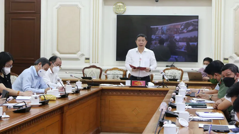 Phó Chủ tịch UBND TPHCM Dương Anh Đức: Tránh tình trạng đến nửa đêm mới biết ngày mai học trực tiếp hay trực tuyến