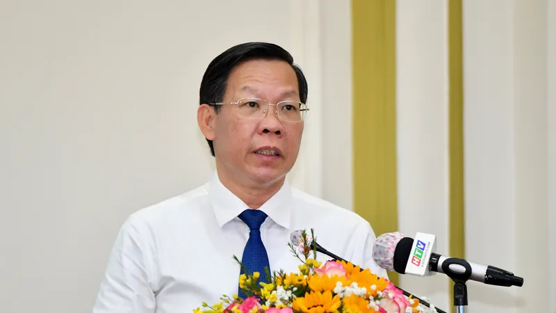 Nâng cao tỷ lệ khen thưởng đối với công nhân, nông dân, người lao động