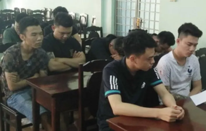 Bắt khẩn cấp nhóm đối tượng chuyên cho vay nặng lãi