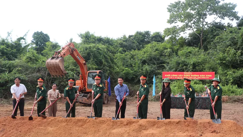 Đầu tư, nâng cấp tuyến đường “Xuân Chiến sĩ”