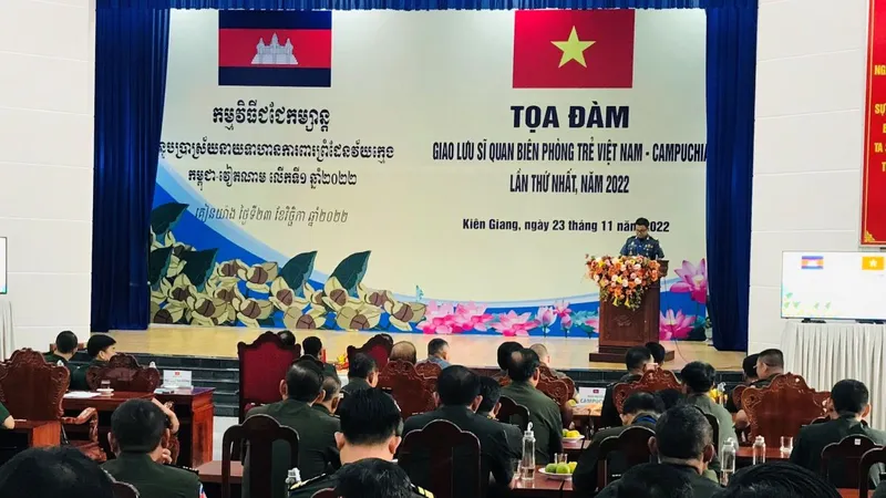 Quang cảnh buổi giao lưu sĩ quan Biên phòng trẻ Việt Nam - Campuchia