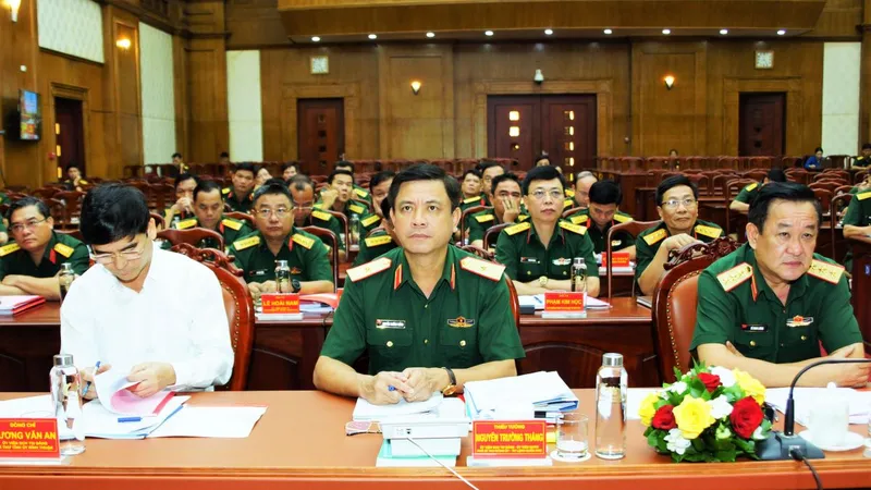 Các tướng lĩnh cùng lãnh đạo tỉnh, thành tham dự hội nghị.