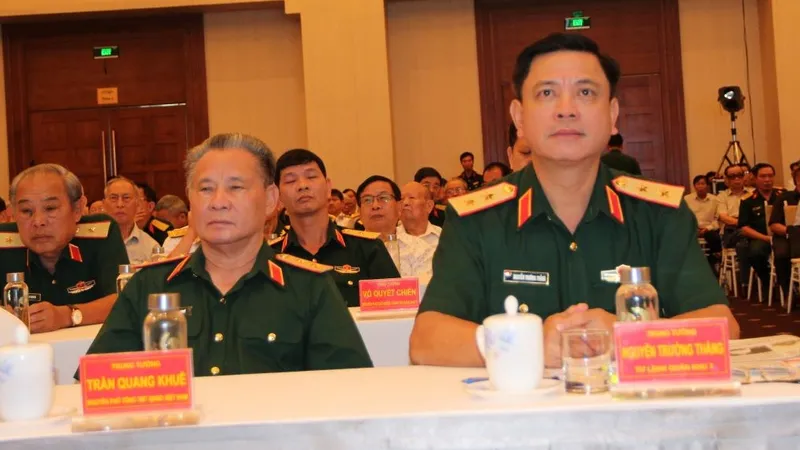 Trung tướng Nguyễn Trường Thắng cùng chủ trì buổi gặp mặt