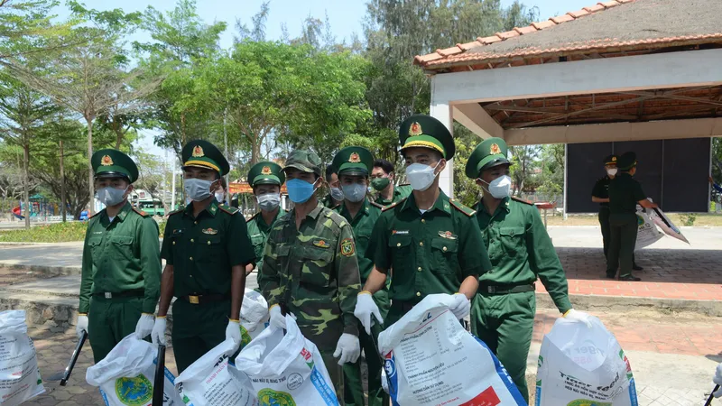 Sôi động những ngày hội trại “Tuổi trẻ giữ biển”