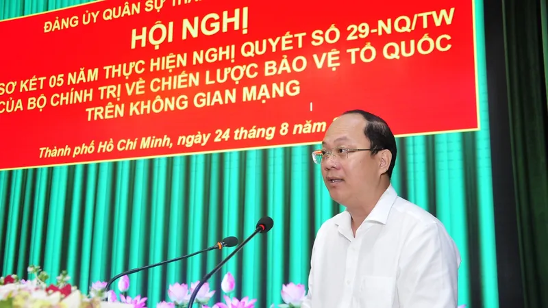 Đồng chí Nguyễn Hồ Hải phát biểu tại Hội nghị sơ kết 5 năm thực hiện Nghị quyết số 29 của Bộ Chính trị