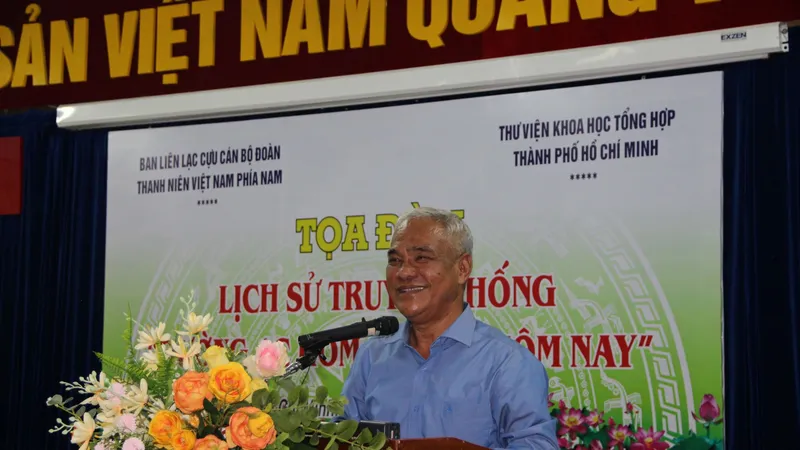 TS Lê Hồng Liêm, Trưởng ban Liên lạc Cựu cán bộ Đoàn Thanh niên Việt Nam phía Nam phát biểu tại tọa đàm