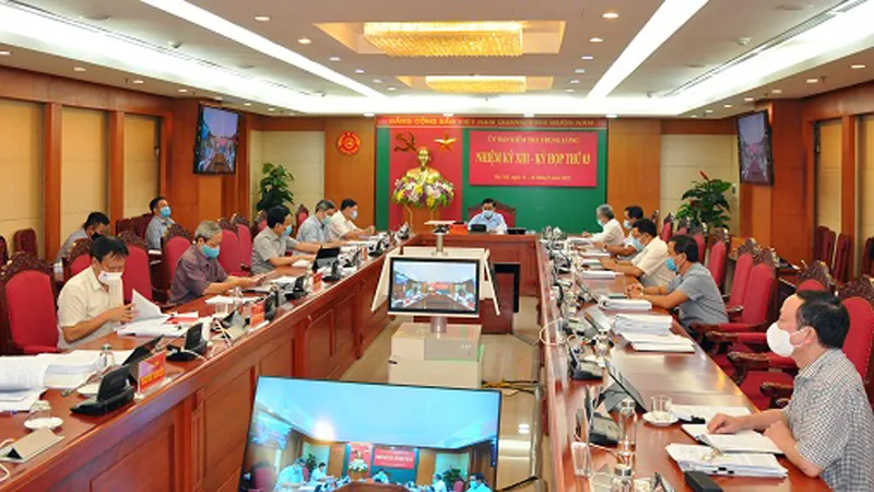 Kỷ luật và đề nghị kỷ luật nhiều tướng lĩnh Quân khu 9