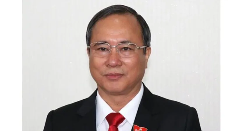 Cách tất cả các chức vụ trong Đảng của Bí thư Tỉnh ủy Bình Dương Trần Văn Nam
