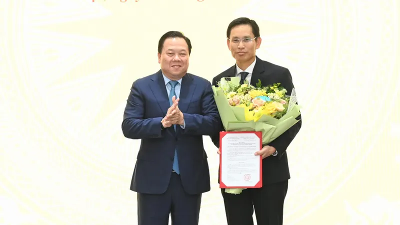 Ông Nguyễn Hồng Hiển làm Chủ tịch HĐTV MobiFone