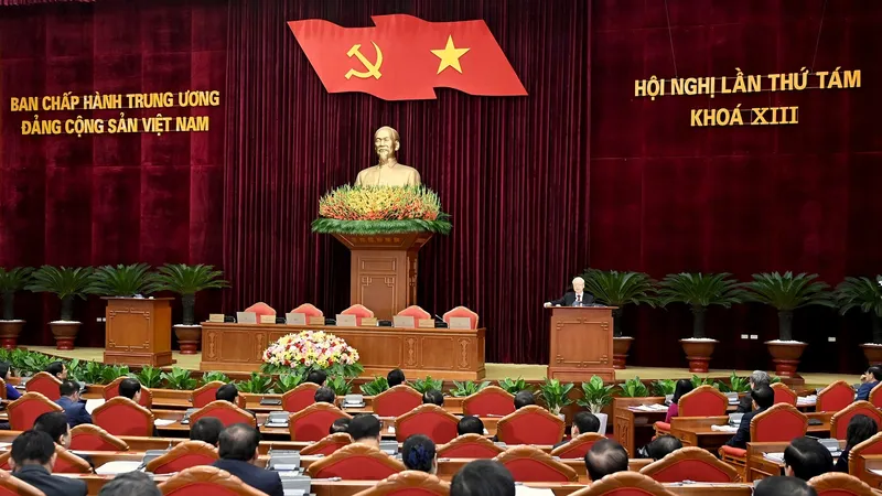 Thông báo Hội nghị lần thứ 8 Ban Chấp hành Trung ương Đảng khóa XIII
