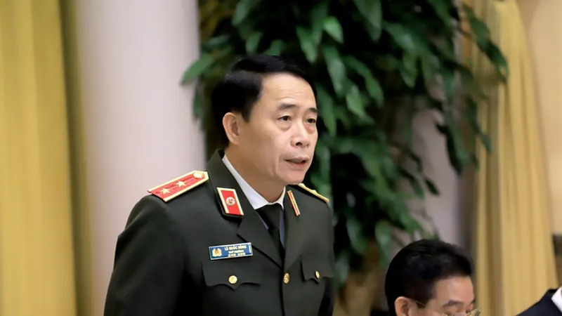 Người từ 14 tuổi trở lên, bắt buộc phải có thẻ căn cước