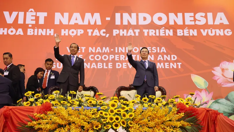 Chủ tịch nước Võ Văn Thưởng và Tổng thống Joko Widodo xem biểu diễn võ thuật
