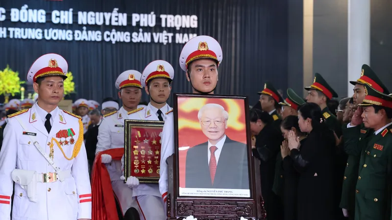 Sống mãi trong lòng dân