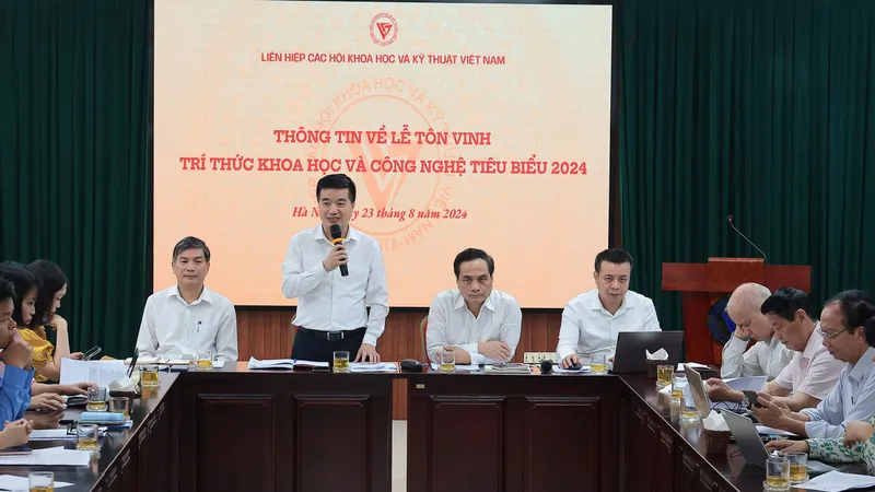Vinh danh 135 trí thức KH-CN tiêu biểu năm 2024