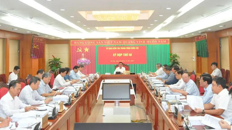 Đề nghị kỷ luật Ban Thường vụ Tỉnh ủy Tuyên Quang và Phú Thọ