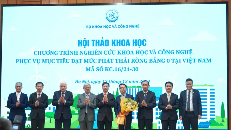 Hướng tới chuyển đổi xanh, kinh tế tuần hoàn