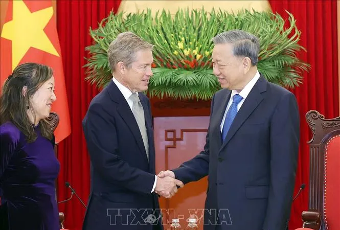 Tổng Bí thư Tô Lâm tiếp ông Nicholas Berggruen. Ảnh: TTXVN