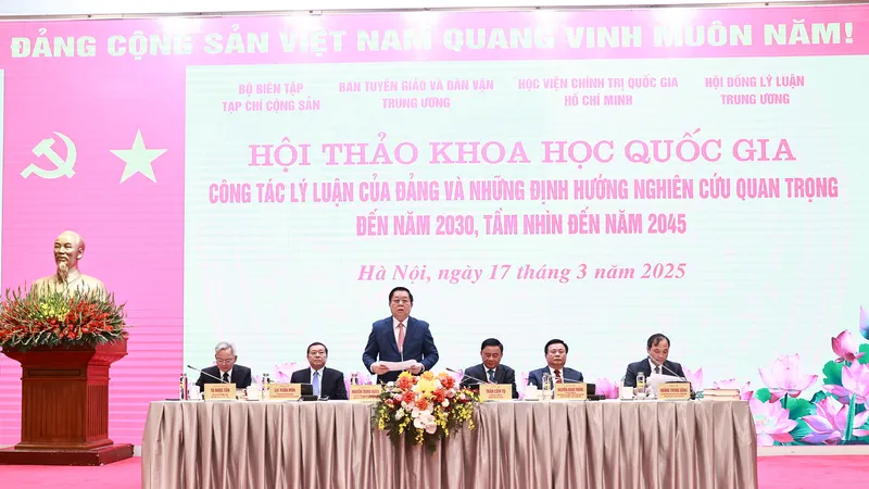 Nâng tầm công tác lý luận, củng cố nền tảng cho những đột phá, chuyển đổi mang tính cách mạng