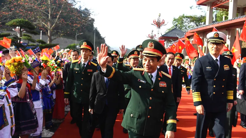 Bắt đầu các hoạt động Giao lưu Hữu nghị quốc phòng biên giới Việt Nam - Trung Quốc lần thứ 9