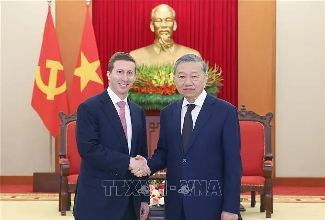 Tổng Bí thư Tô Lâm tiếp ông Jeffrey David Perlman, Tổng Giám đốc Quỹ đầu tư Warburg Pincus (Hoa Kỳ), kiêm đồng Chủ tịch Hội đồng Kinh doanh ASEAN - Hoa Kỳ. Ảnh: TTXVN